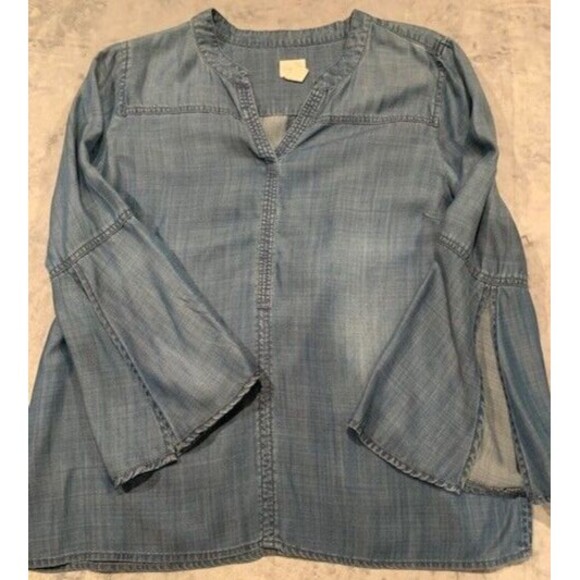 Chico’s Denim Sz 2 -Large Chambray Bell Sleeve  Popover Top Gorp Core  Lagenlook - Picture 1 of 8
